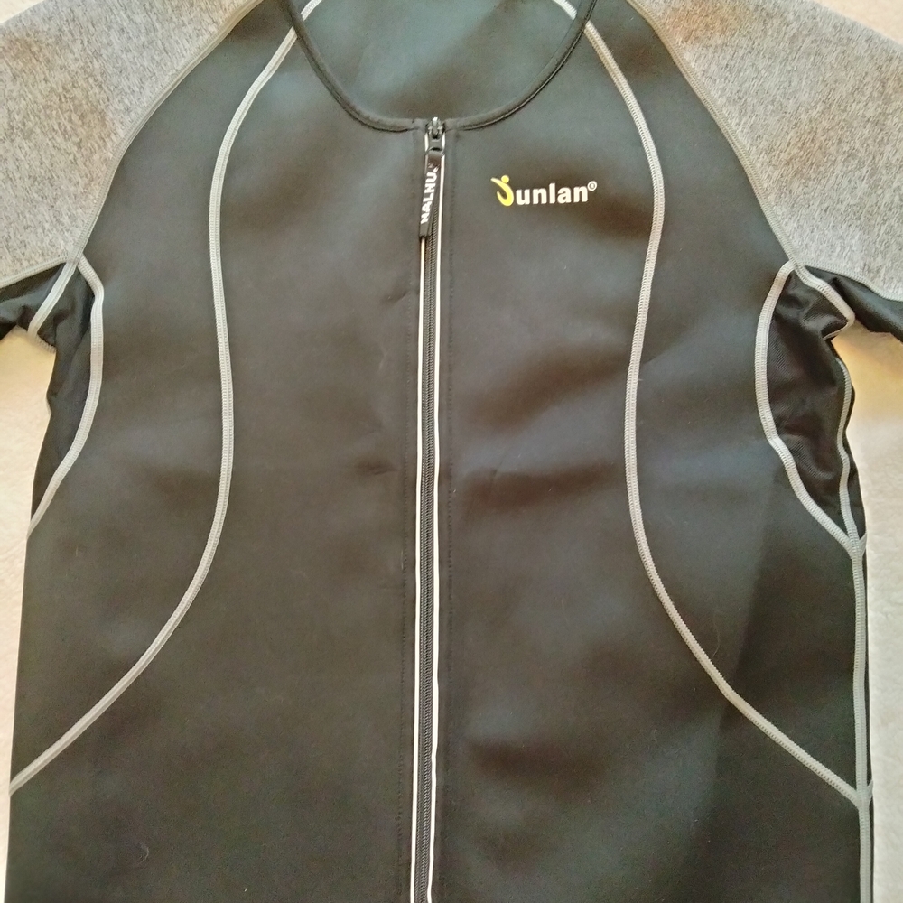 Men's Black and Gray Wetsuit